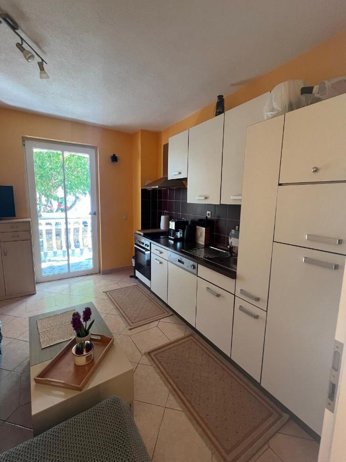 Casa Mare Rtina Garten Zwei Baeder Eg 외부 사진