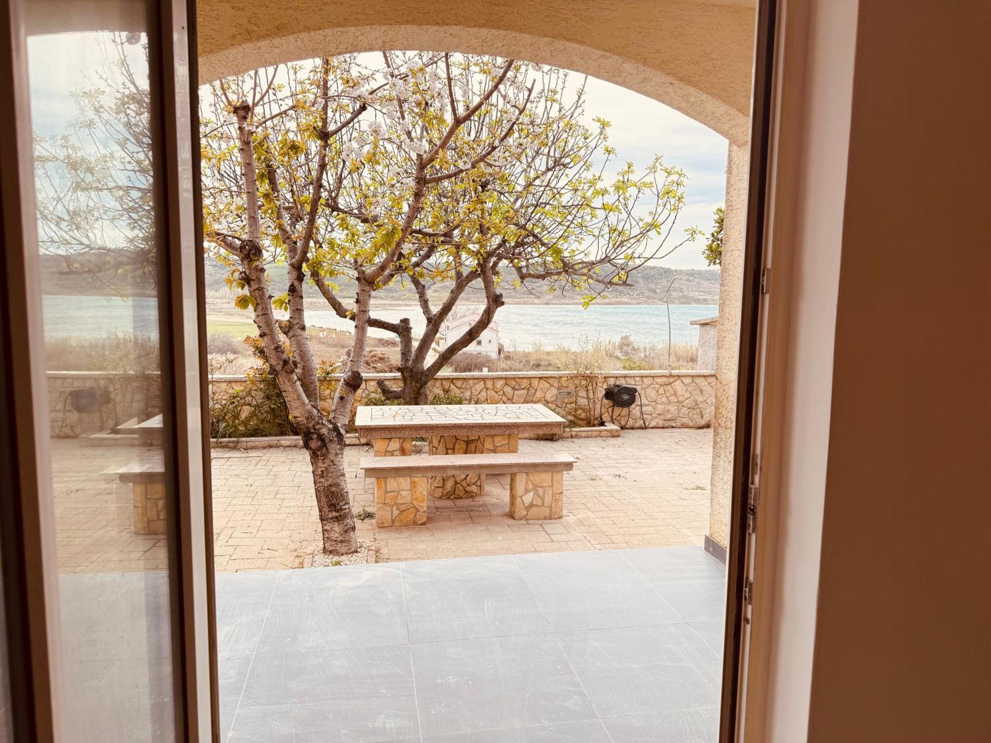 Casa Mare Rtina Garten Zwei Baeder Eg 외부 사진